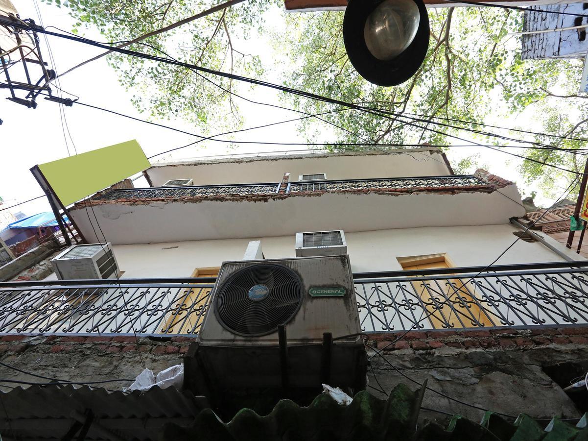 Oyo 9233 Hotel Cottage Lord Krishna Нью-Делі Екстер'єр фото