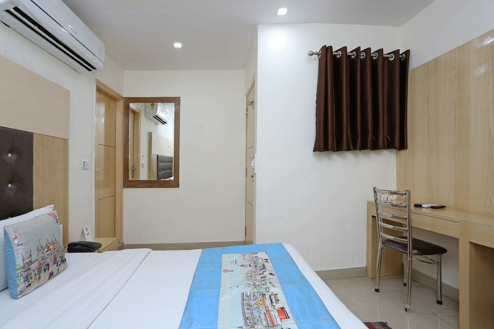 Oyo 9233 Hotel Cottage Lord Krishna Нью-Делі Екстер'єр фото
